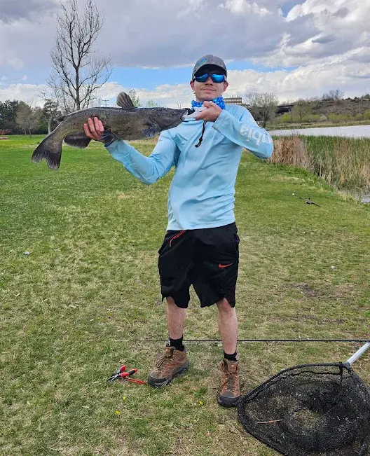 Man holding Fish